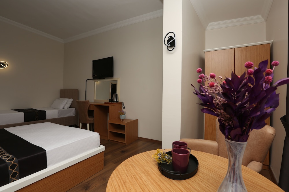 Azze Hotel 30/47