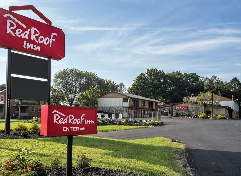 Red Roof Inn Lancaster Strasburg 19/21