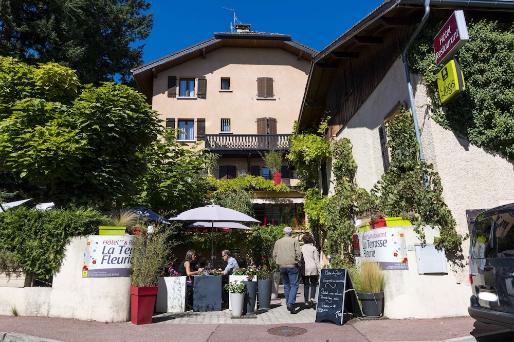 Logis Hotel la Terrasse Fleurie 1/43