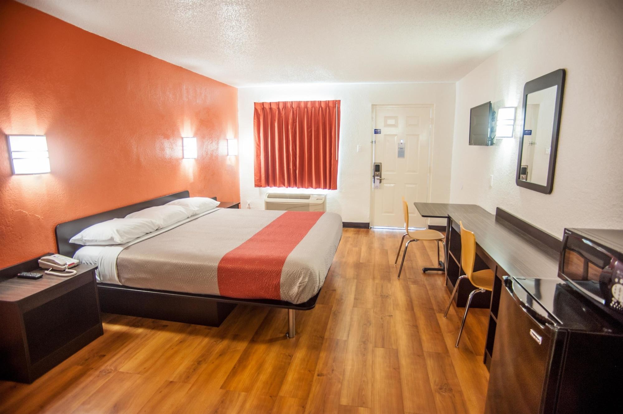 Motel6 Corsicana, TX 16/30