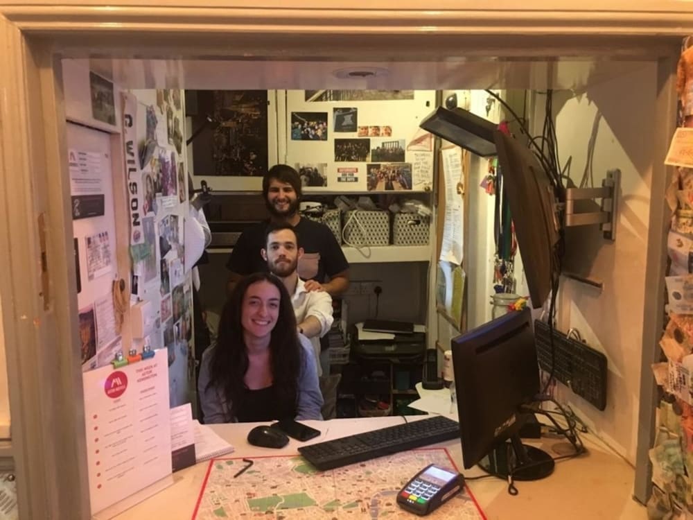 Astor Kensington Hostel photo1