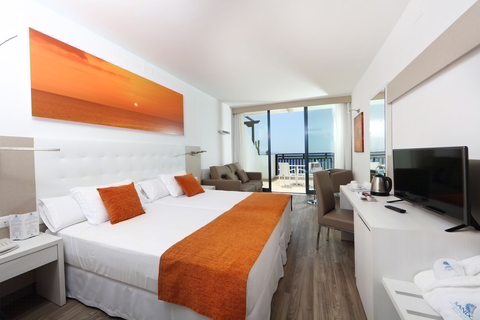 ELITE, QUADRUPLE, SEA VIEW