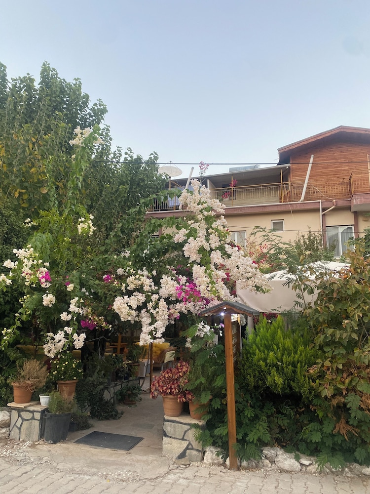 Rosemary Pansiyon 4/50