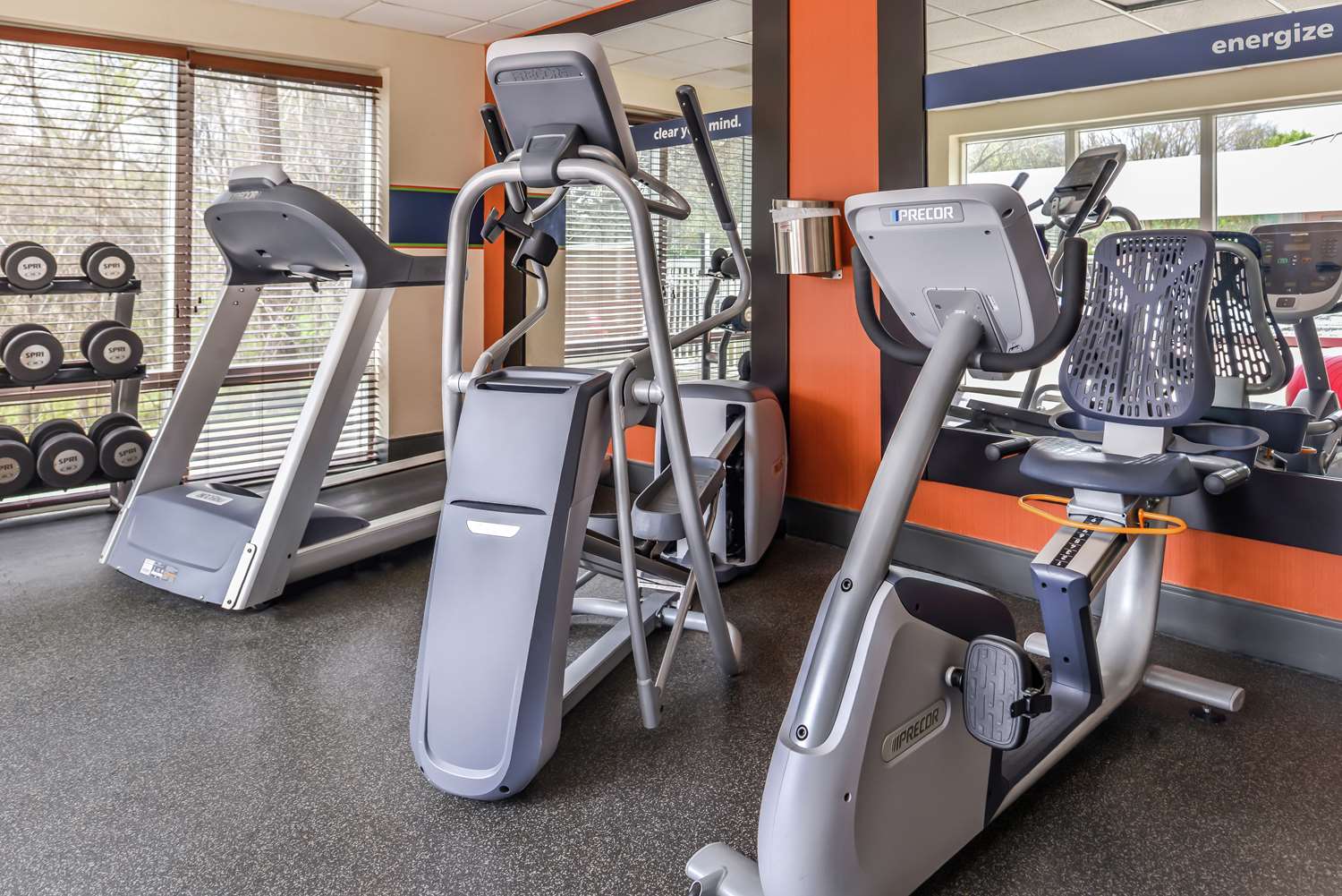 Hampton Inn & Suites Charlotte-Arrowood 28/61