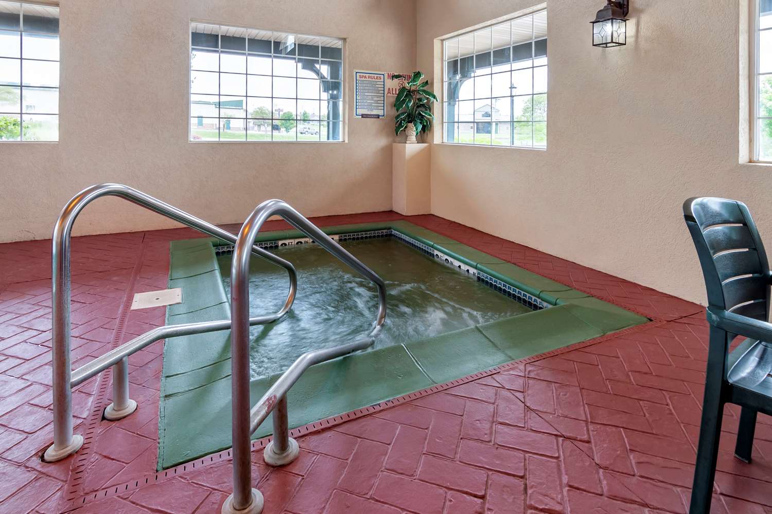 swimming pool spa