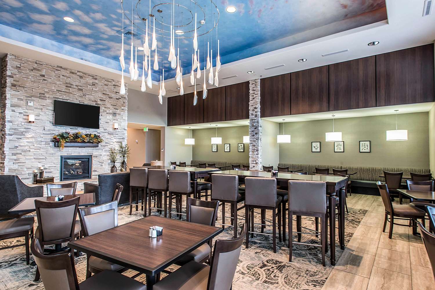 The Heritage Inn & Suites An Ascend Hotel Collection Member 10/27