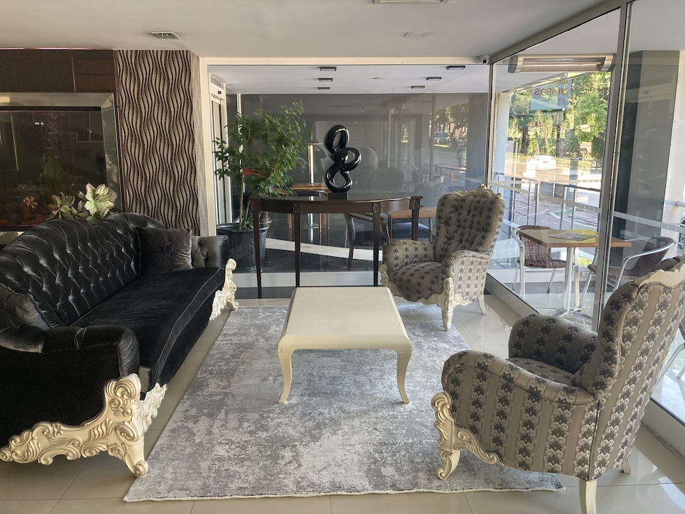 KIRCI HOTEL 36/48