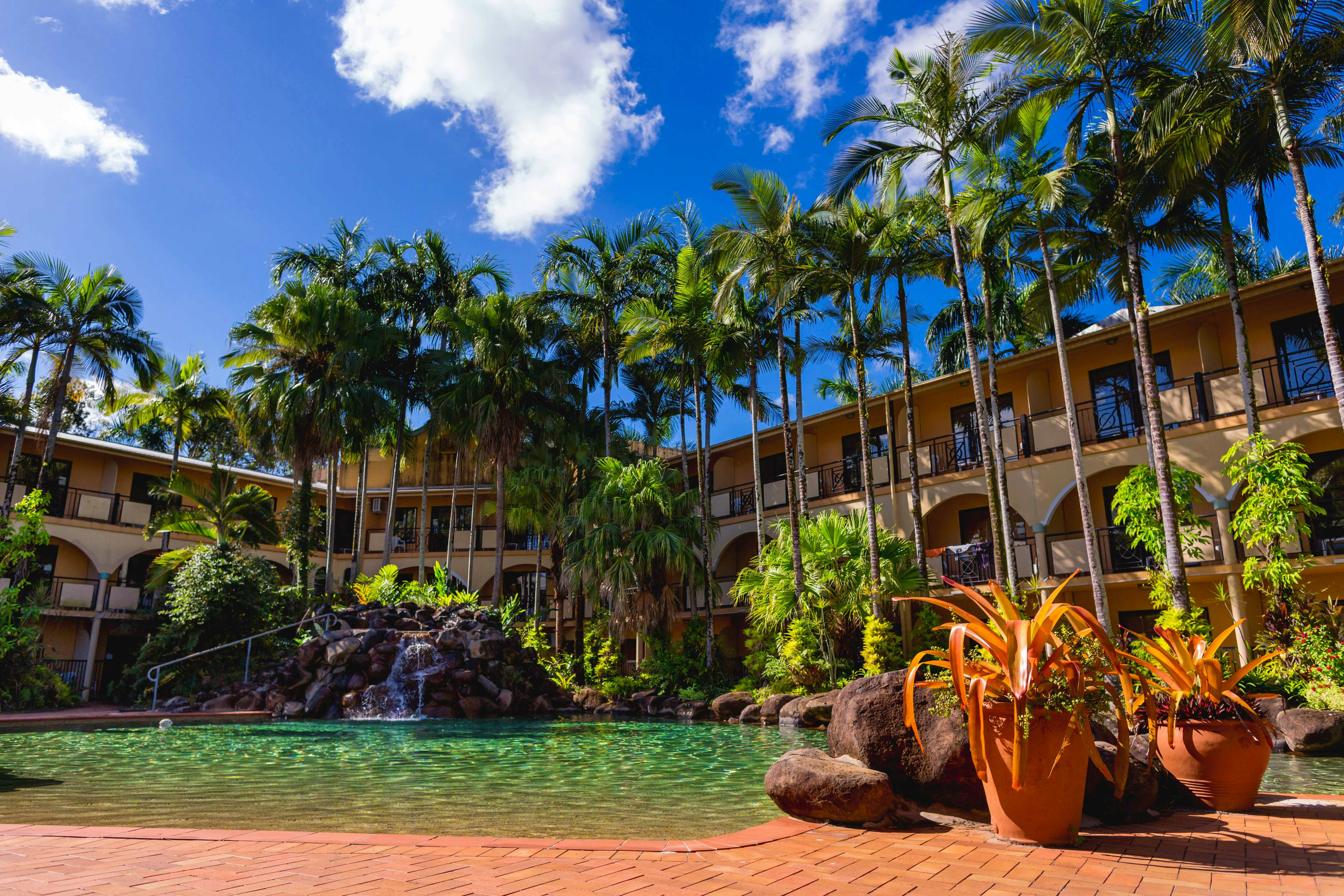 Palm Royale Cairns 23/27