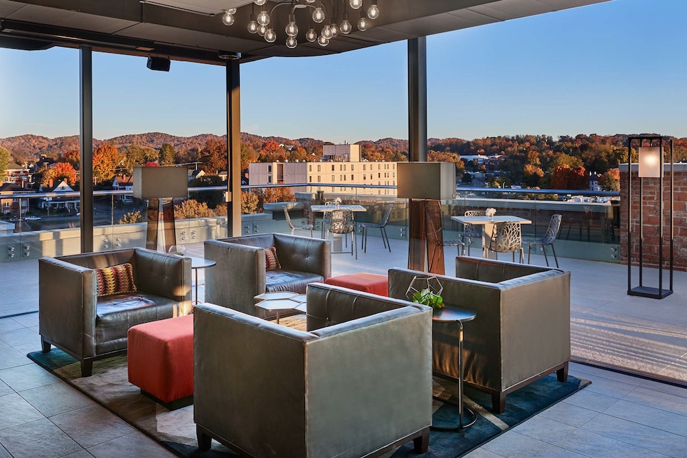 The Bristol Hotel 42/57