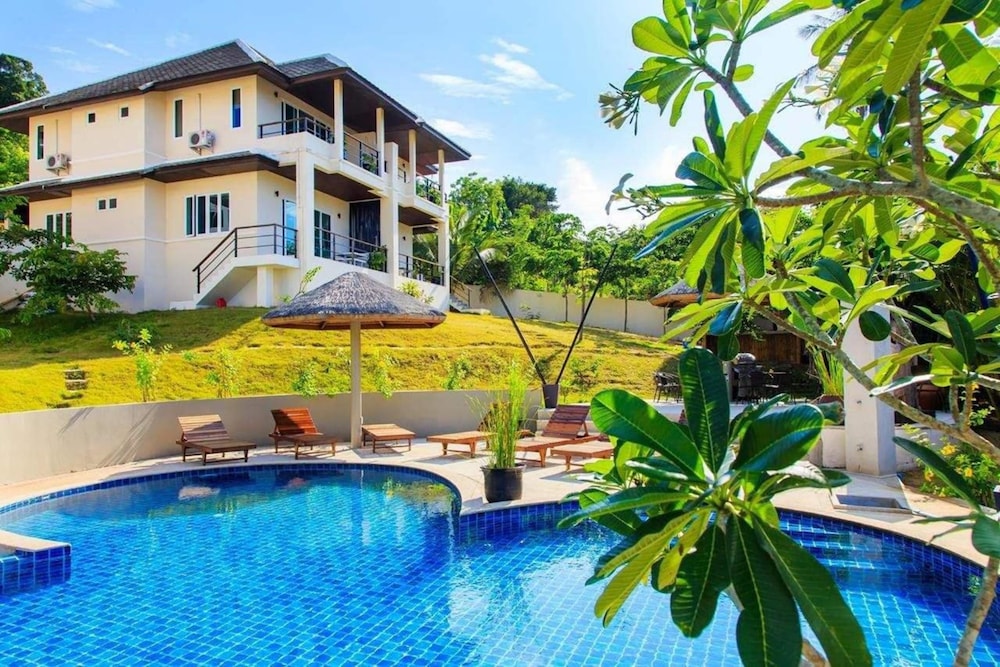 Tropica Villa Resort 2/16