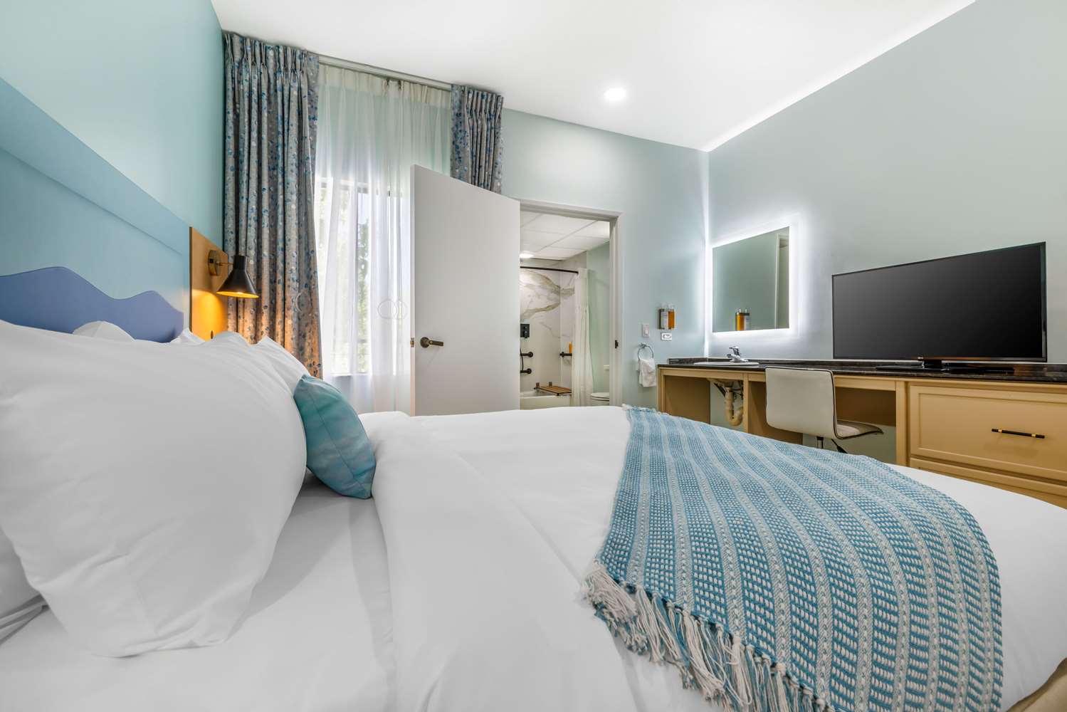 Quality Suites Downtown San Luis Obispo CA 10/58