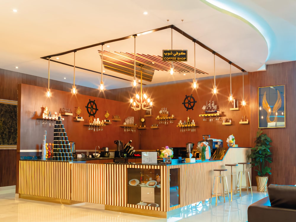 فندق السفينة الذهبية(Golden Ship Hotel) 10/45