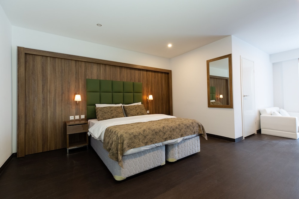 Hotel Cataleya 7/35