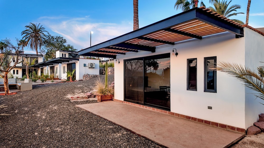 Inhouse Glamping 41/50