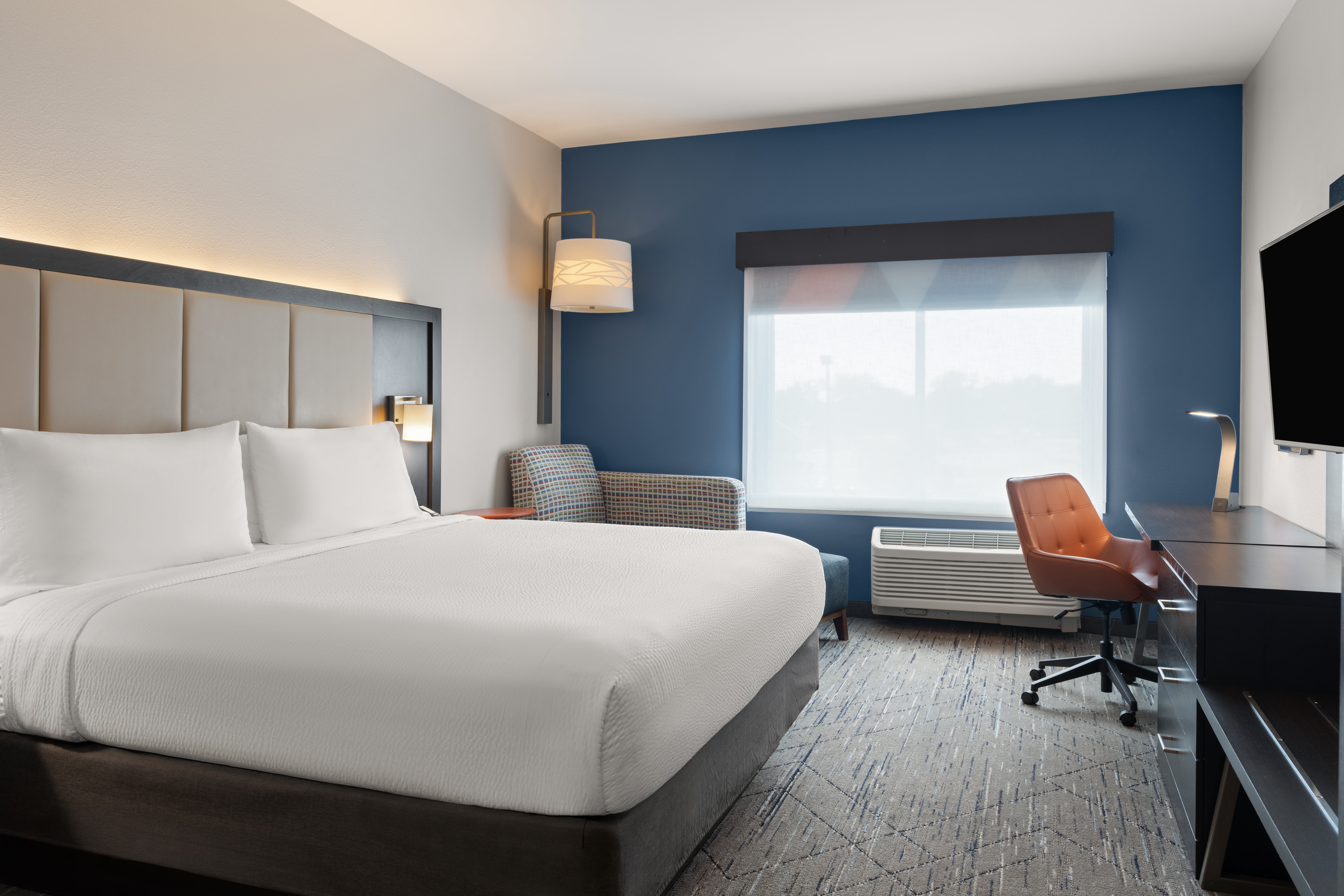 Leisure, King Bed