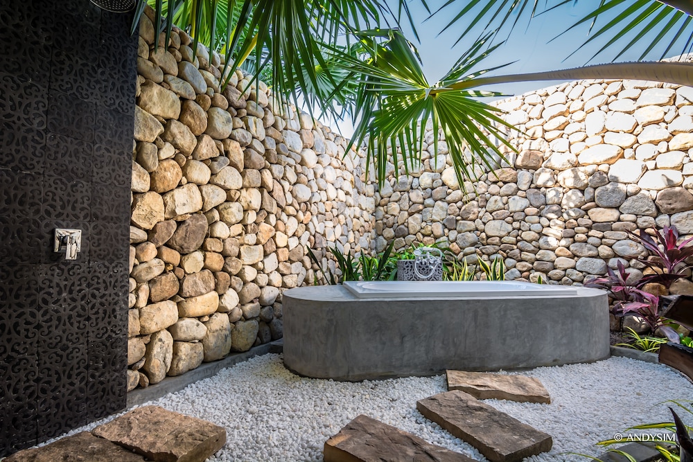 Samanea Beach Resort 23/50