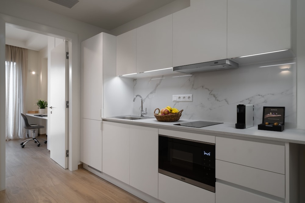 Athens Hill Luxury Apartments 14/64
