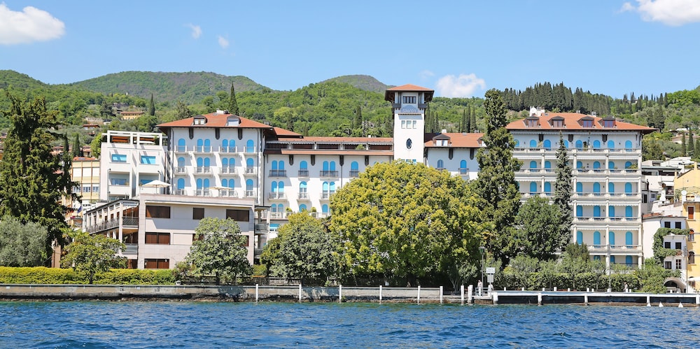 Hotel Savoy Palace 64/67
