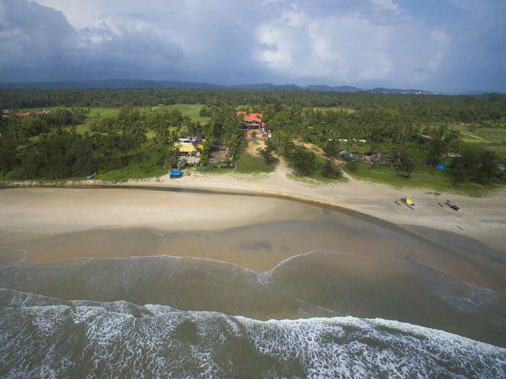 Sea Queen Beach Resort and Spa 58/69