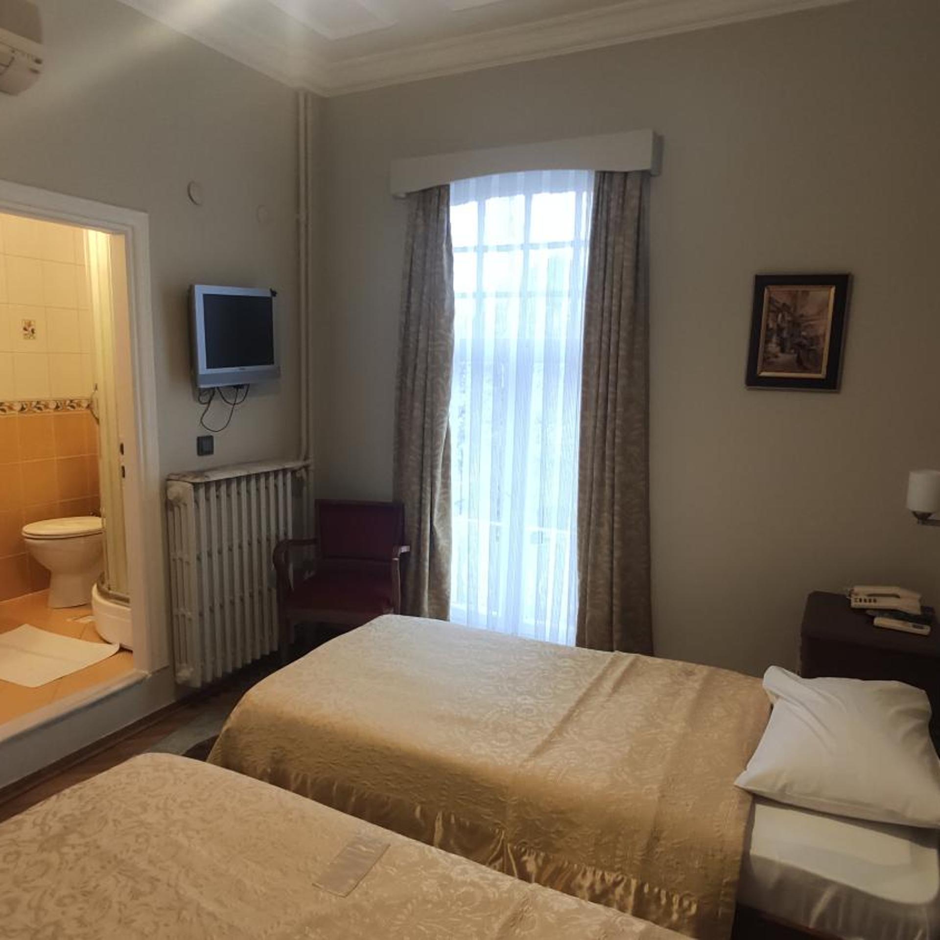 Room, Single