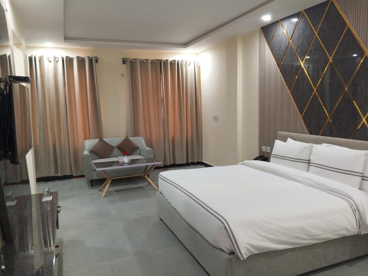 Legend Hotel Kalam 17/44
