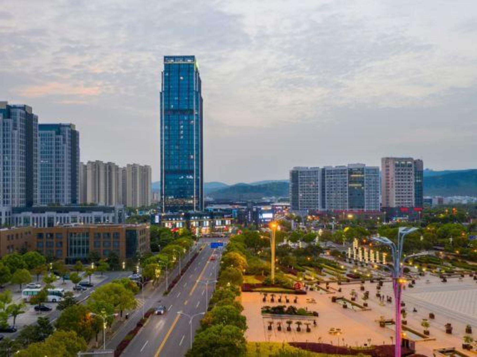 Vienna International Hotel (Suzhou University Town Yuexi subway station store) 35/35