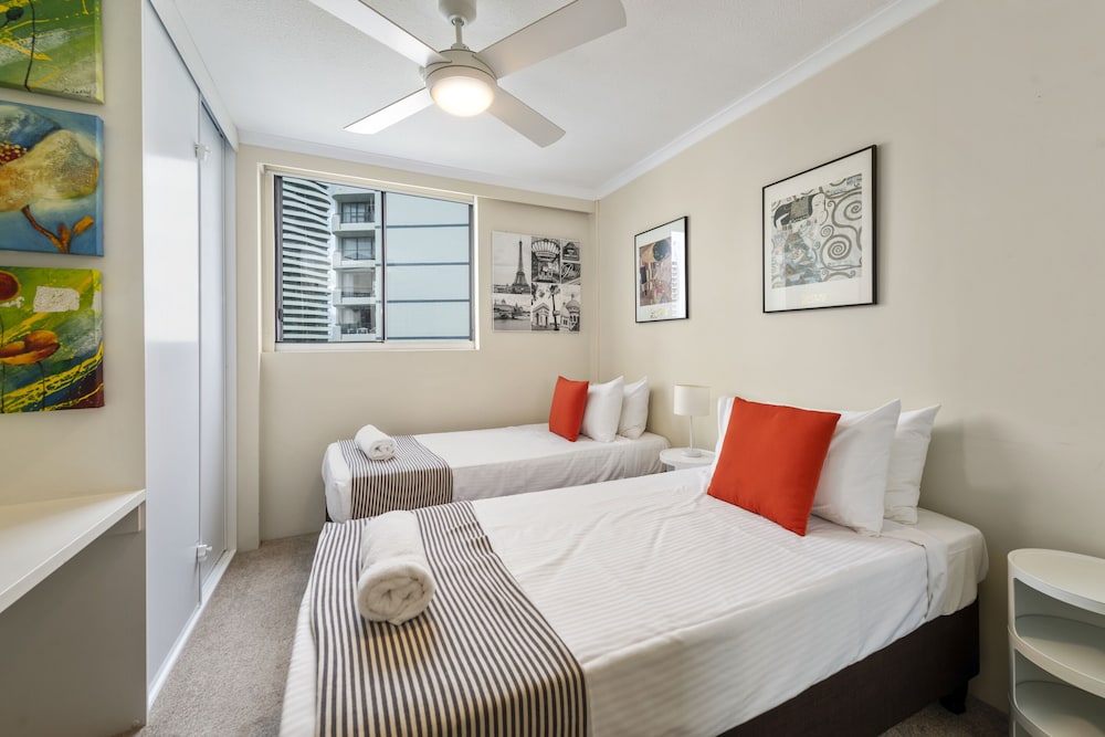 Sandpiper Apartments 38/71