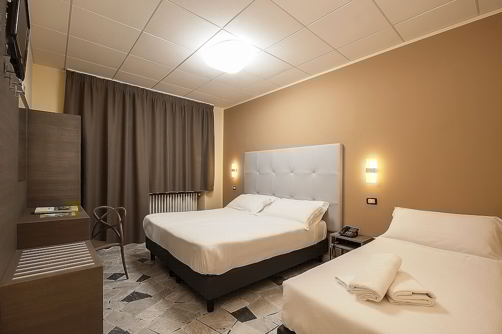 Hotel Delle Rose 13/45