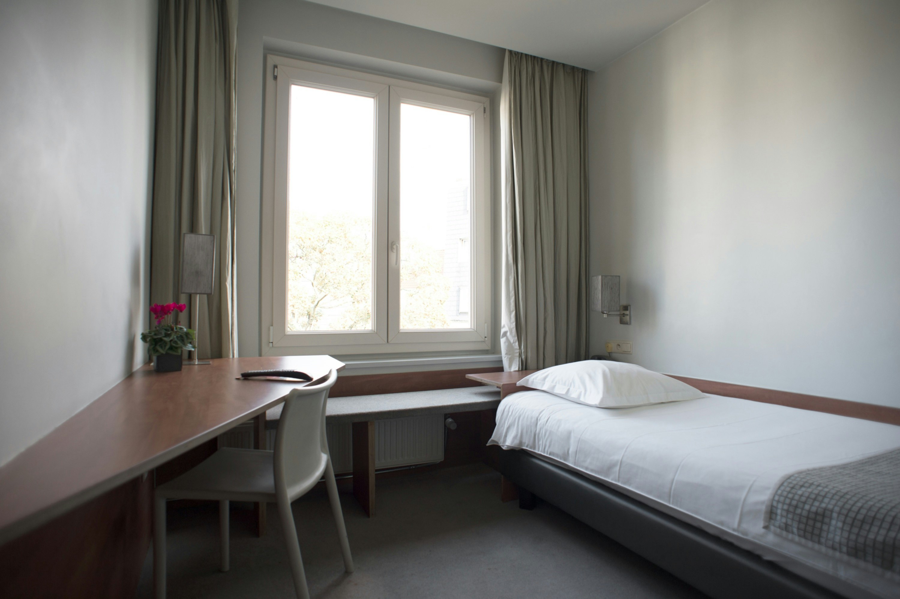 Hotel Du Congres 19/74