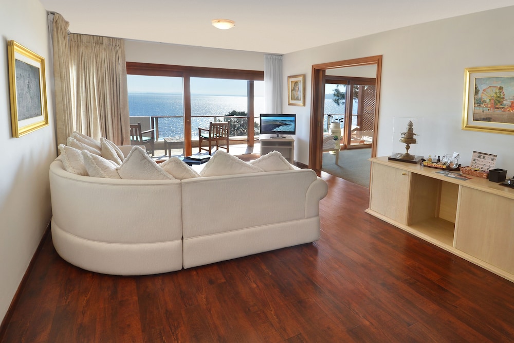 Hotel del Lago Golf and Art Resort 10/50