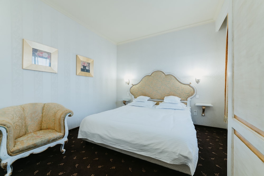 Topaz Boutique Hotel 17/37