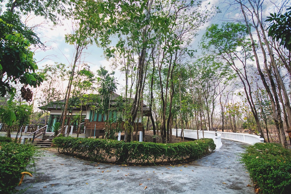 Tak Andaman Resort & Hotel 49/53