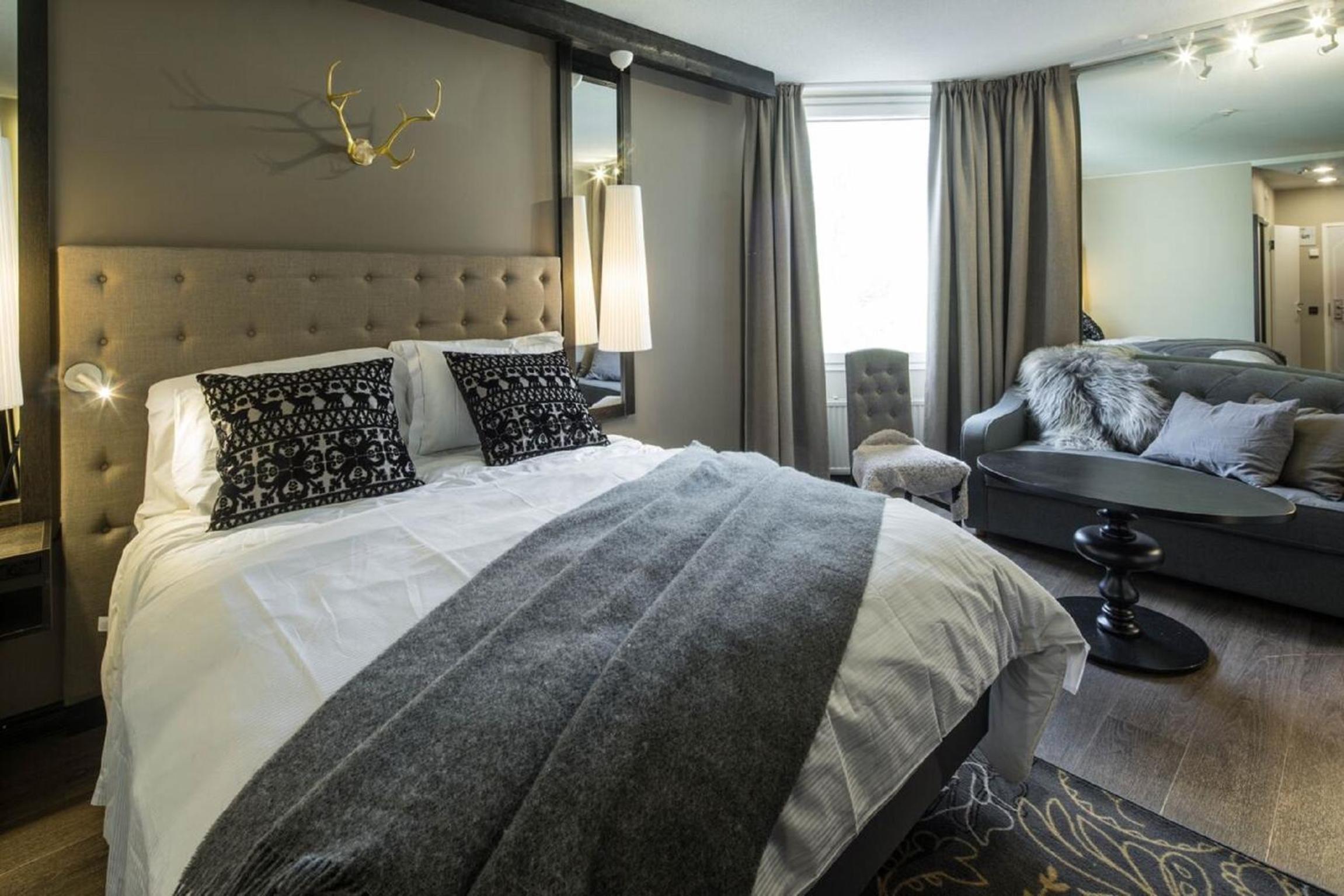 Northern, Comfort, Futon Bed, Twin Beds, Bathtub