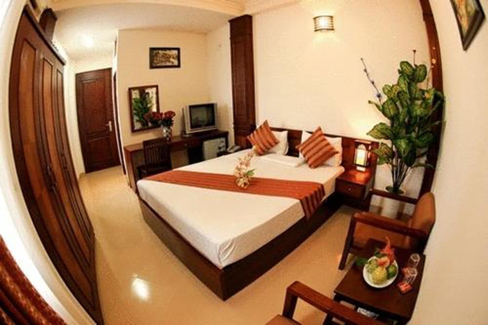 Hanoi Street Hotel 10/50