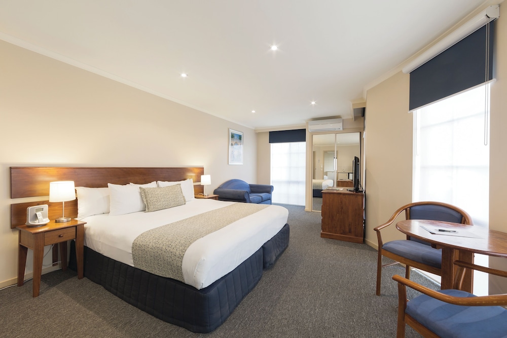 Best Western Plus Canberra Central Apartments 12/37