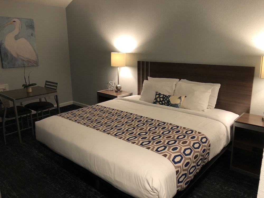 Sand Dollar Inn 26/60