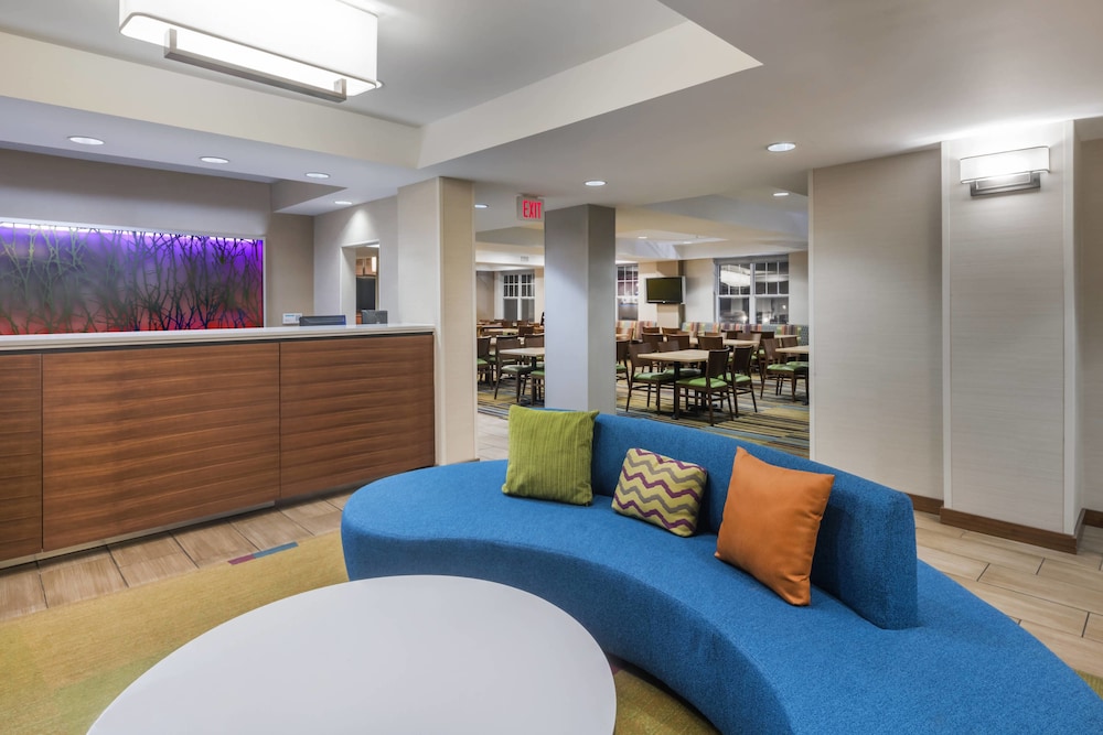 Fairfield Inn Kansas City Downtown Union Hill By Marriott 10/40