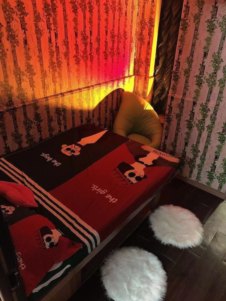 O Hotel 12/22