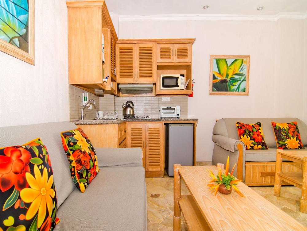 Hawaii Resort Family Suite 36/62