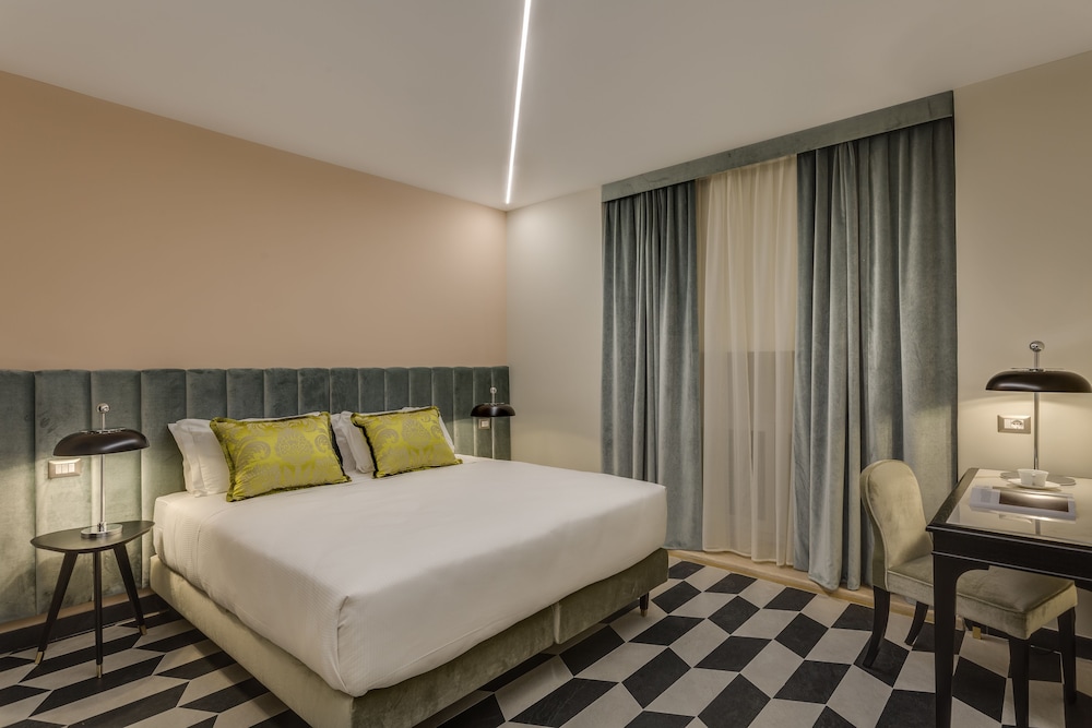 Otivm Hotel 18/63