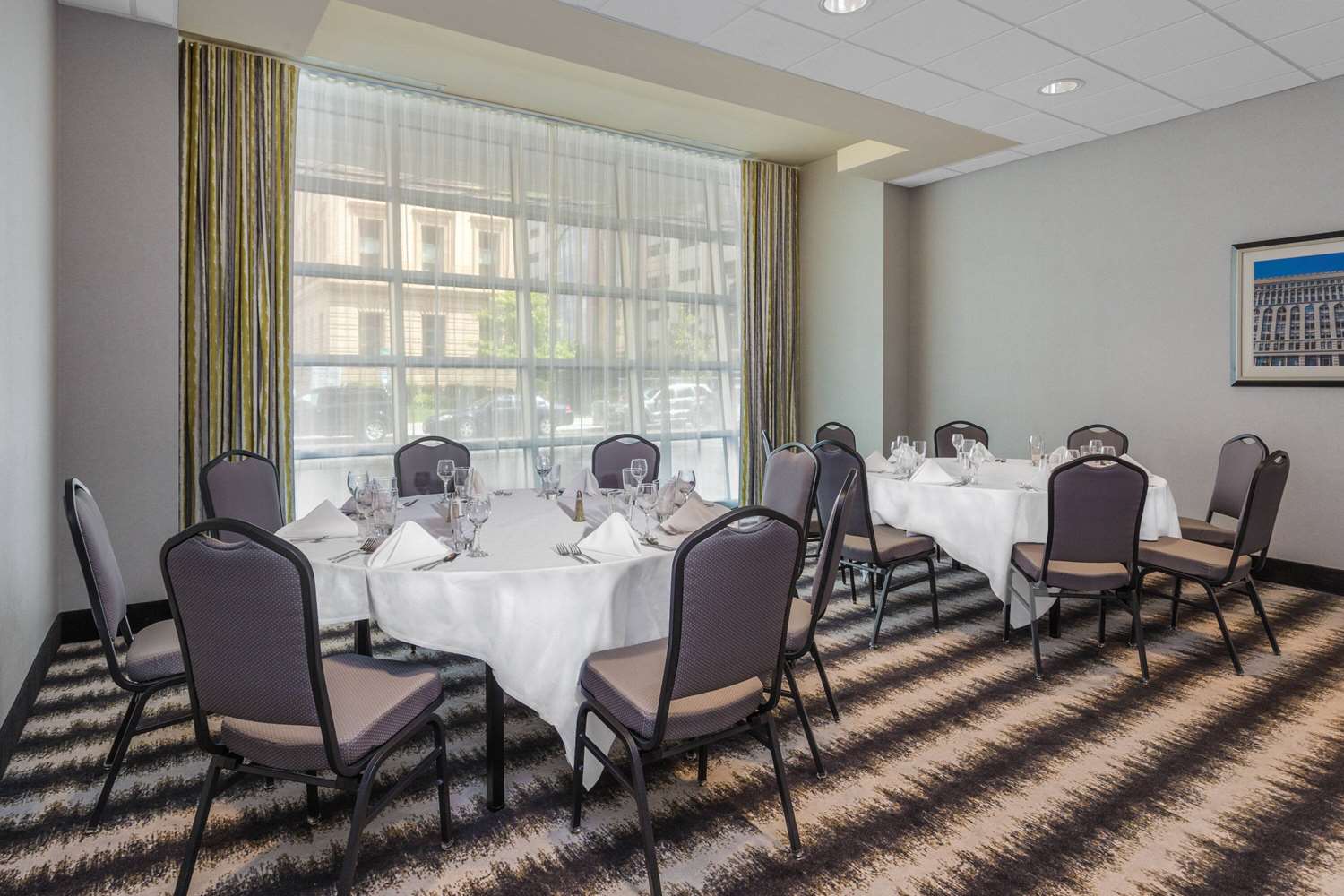 Wyndham Garden Buffalo Downtown 15/20