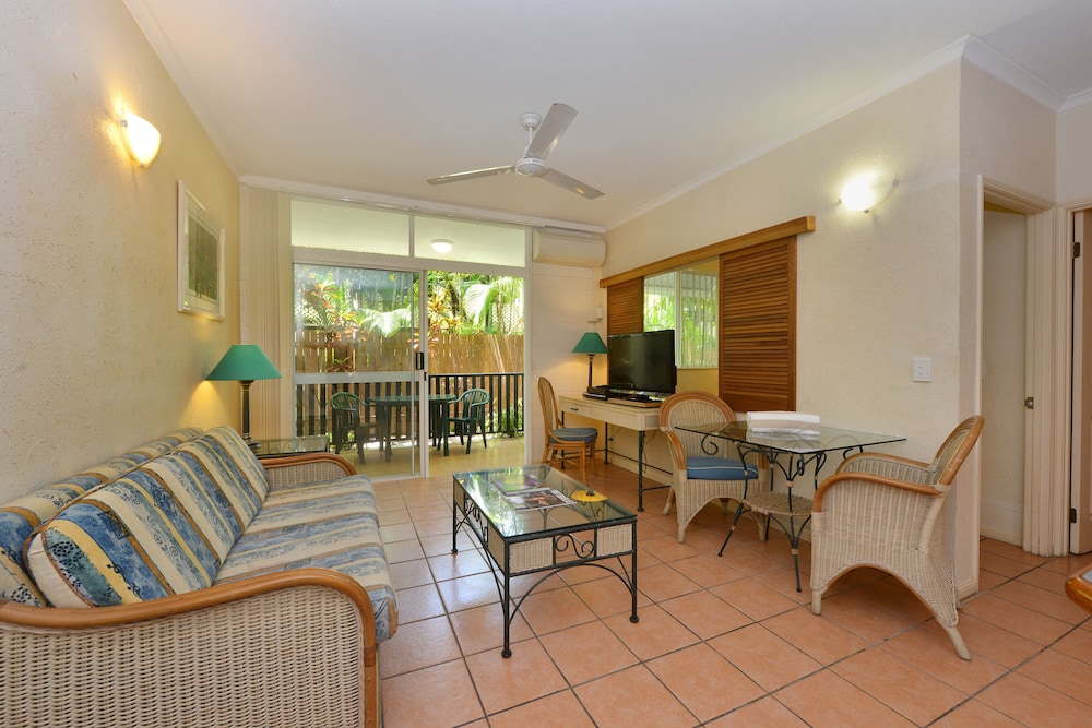 Latitude 16 Tropic Sands 22/51