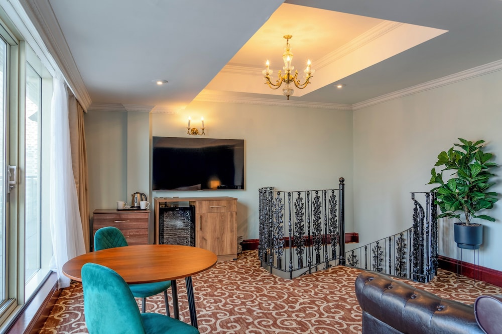 Britannia International Hotel 52/58
