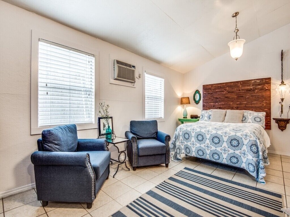 O'Casey's Bed &amp; Breakfast 26/40