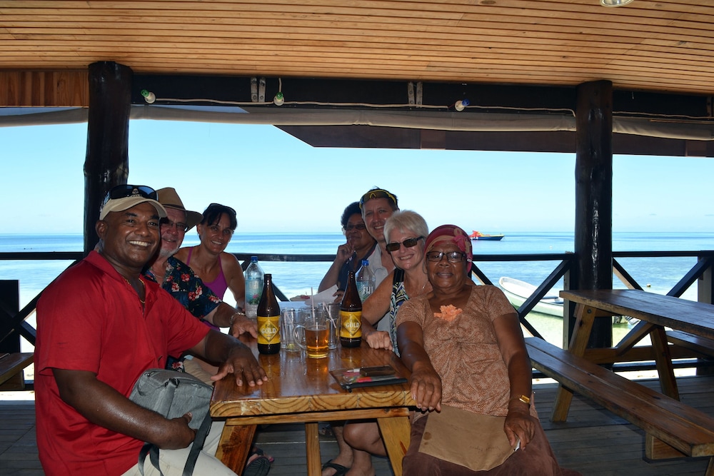 Ratu Kini Backpackers & Dive Resort 43/67