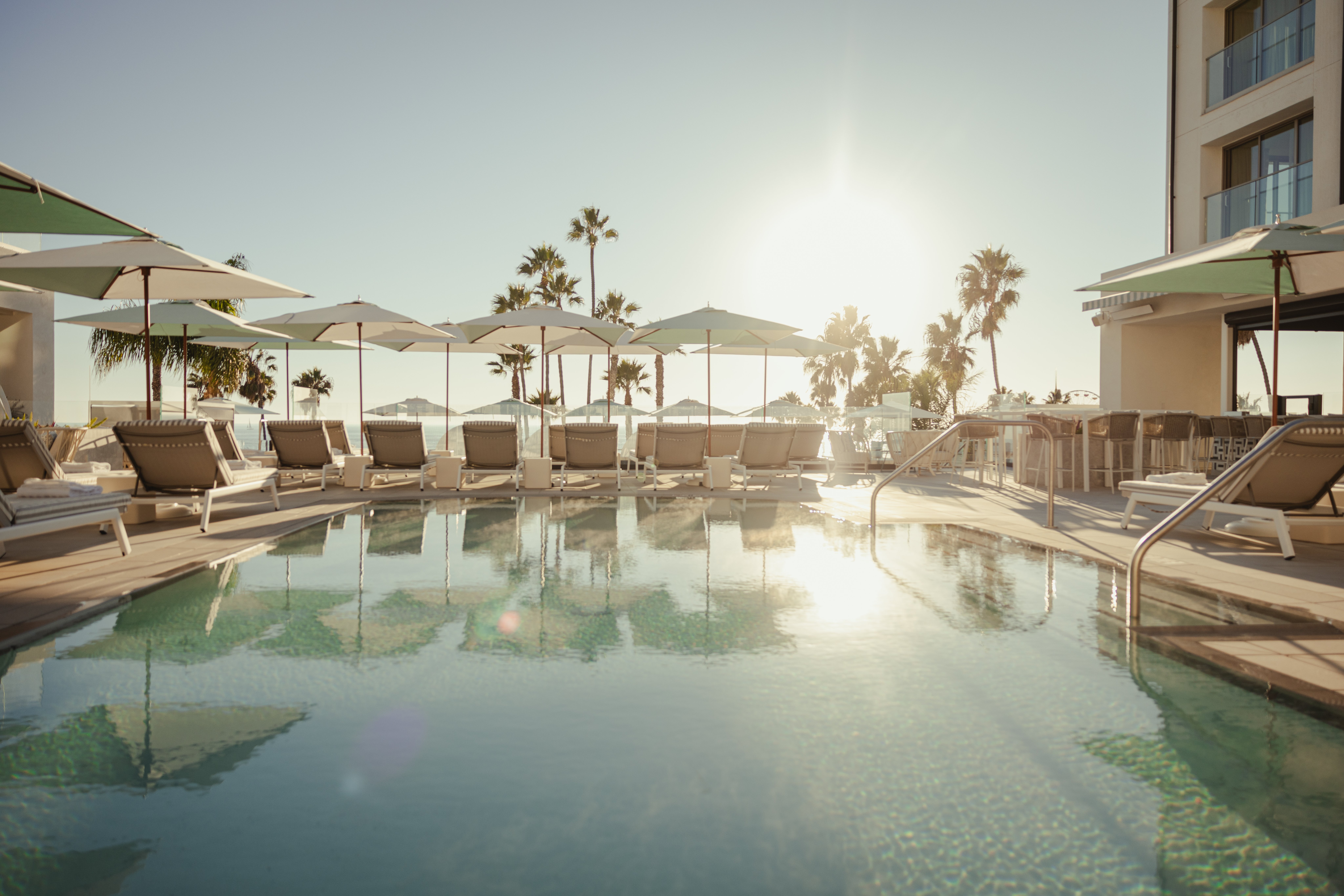 Regent Santa Monica Beach 46/50