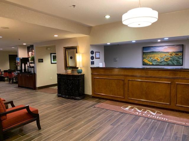The Inn at Clinton 4/43