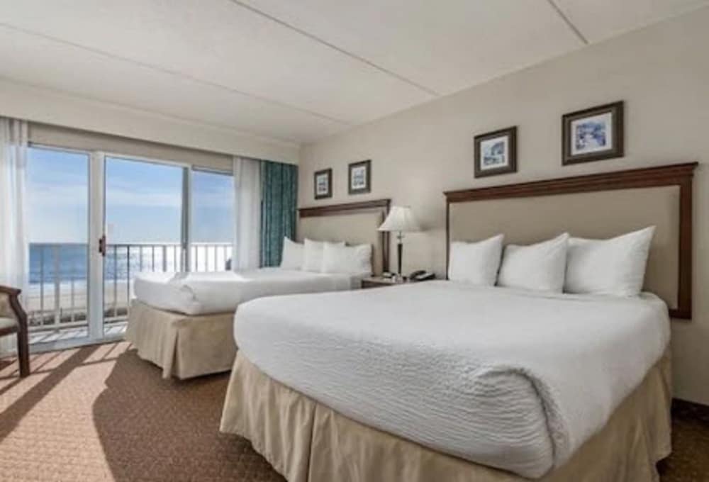 Princess Royale Oceanfront Resort 19/79
