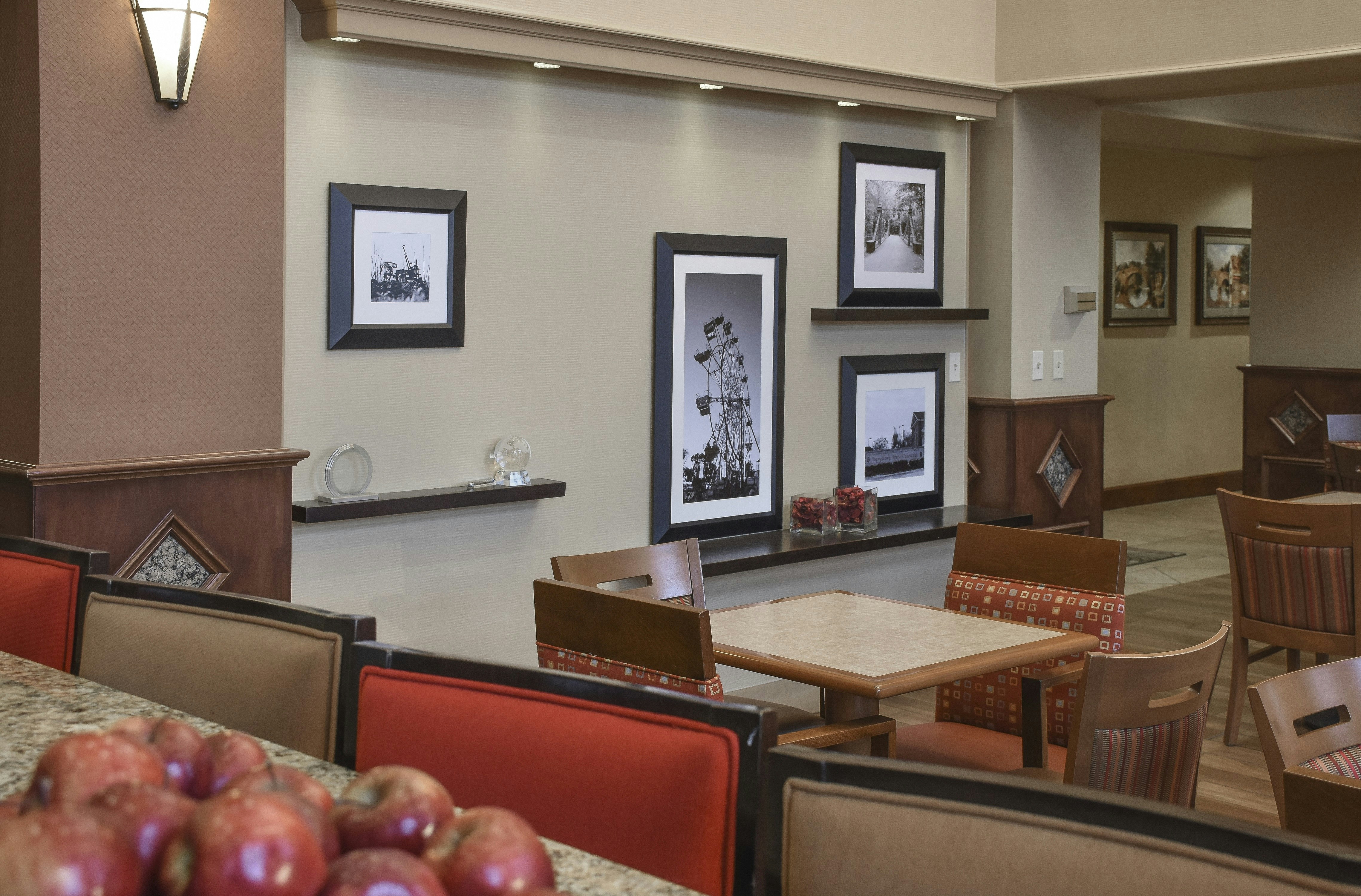 Hampton Inn & Suites Youngstown - Canfield 21/39