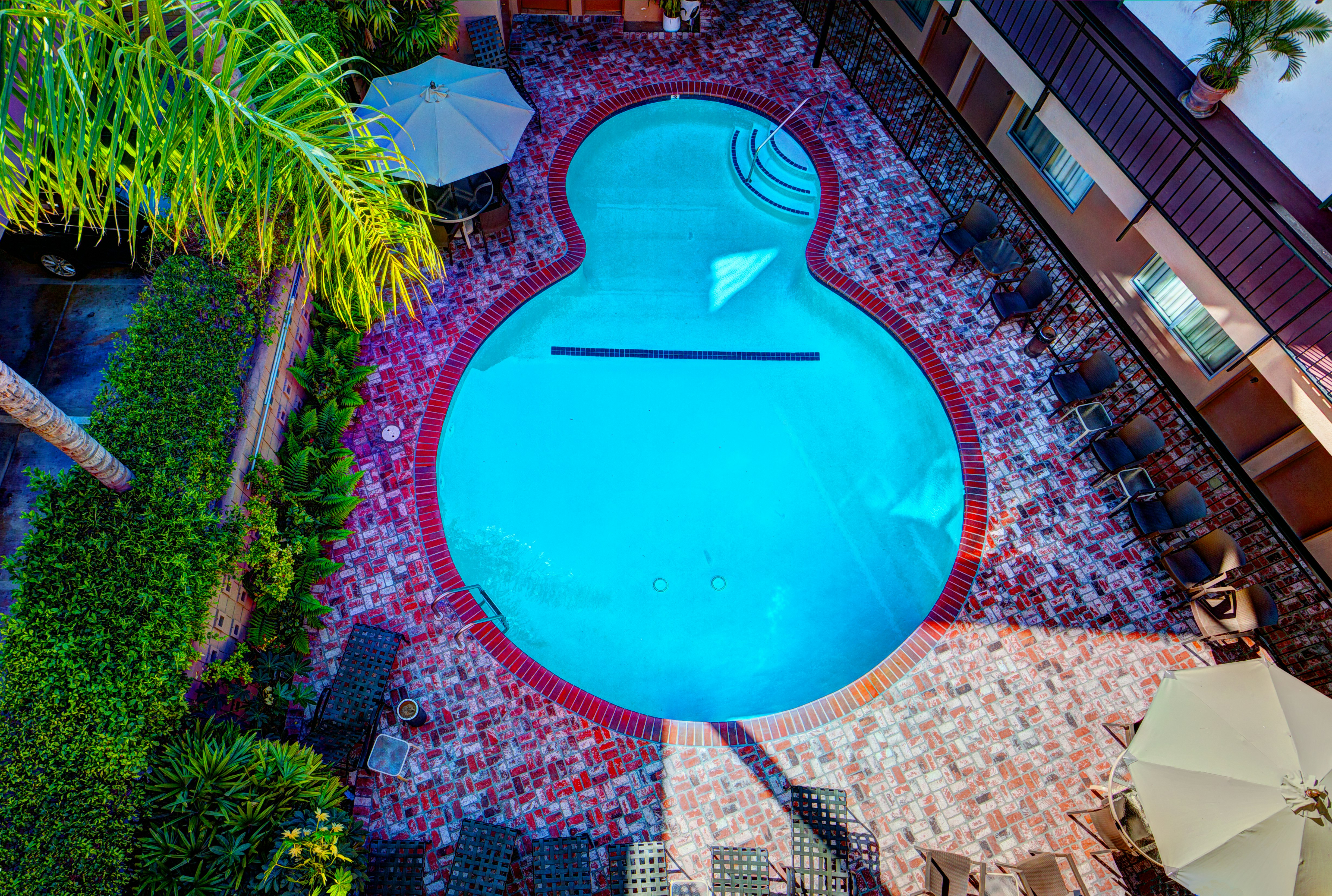 Dunes Inn Wilshire 64/72